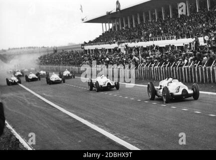 Start of the French Grand Prix on 9 July 1939 at the Circuit de Reims-Gueux. The winner of the race was the German racing driver Hermann Paul Mueller for Auto Union. Stock Photo