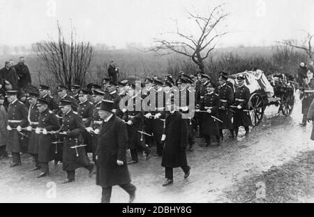 The funeral of Prince Henry of Prussia took place on April 24, 1929. He was buried in a mausoleum on his estate Gut Hemmelmark. Stock Photo