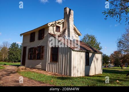 The historic, clapboard Innis House. At Fredericksburg & Spotsylvania National Military Park, Virginia. Stock Photo