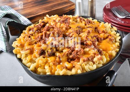 Macaroni And Cheese In Small Cast Iron Skillet Stock Photo - Download Image  Now - Macaroni and Cheese, Skillet - Cooking Pan, Cast Iron - iStock