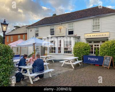 The 18th century Barley Mow Pub, The Green, Englefield Green, Surrey, England, United Kingdom Stock Photo