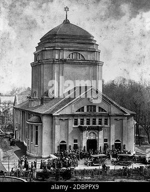 Die Neue Synagoge am Stadtpark in Görlitz nach ihrer Fertigstellung 1911 auf einem historischem Foto Stock Photo