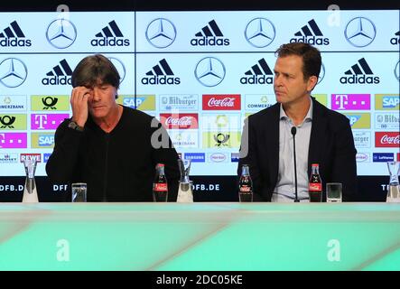 Munich, Deutschland. 29th Aug, 2018. firo: 29.08.2018, football, national team, DFB press conference, team manager Oliver Bierhoff, DFB press conference, PK, DFB, half figure, left federal coach Joachim LOW, LOEW | usage worldwide Credit: dpa/Alamy Live News Stock Photo