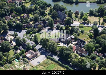 aerial view of Clifton Hampden CE Primary School, Oxfordshire Stock Photo