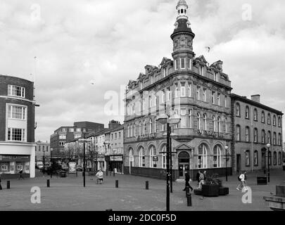 1997, Yorkshire Bank Building on High Street Hull, Northern England, Uk Stock Photo