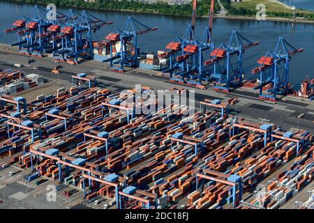 GERMANY Hamburg, container harbour , CTA terminal / DEUTSCHLAND Hamburg Hafen, Containerterminal Altenwerder CTA der HHLA Stock Photo