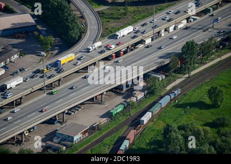 Germany, Hamburg, traffic on Autobahn, cars and trucks on motorway, railway line / DEUTSCHLAND, Hamburg, Autobahn A7 und Bahnlinie Stock Photo