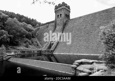 Base of the Derwent Reservoir Dam and West Tower in the Upper Derwent Valley in the Peak District of Derbyshire July 2018 Stock Photo