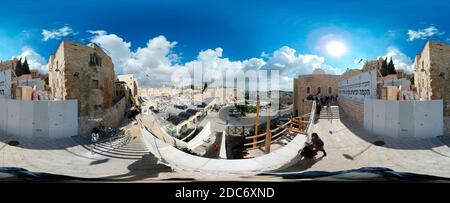 400 x 180 grad-Panorama: Skyline von Jerusalem mit dem Felsendom und der al Aqsa Moschee, Altstadt, Jerusalem, Israel (nur fuer redaktionelle Verwendu Stock Photo