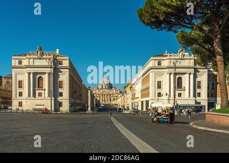 Via della Conciliazione and St. Peter's Square. The dome of the Basilica stands tall above all. Vatican City, Rome, Lazio, Italy, Europe Stock Photo