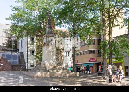 Tirah War Memorial, Bonn Square, Oxford, Oxfordshire, England, United Kingdom Stock Photo