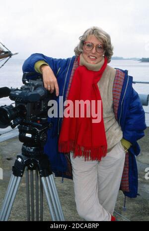 Gisela Graichen, deutsche Fernsehjournalistin und Autorin, an einer