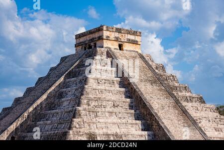 Pyramid of Kukulcan, Chichen Itza Mexico. Stock Photo