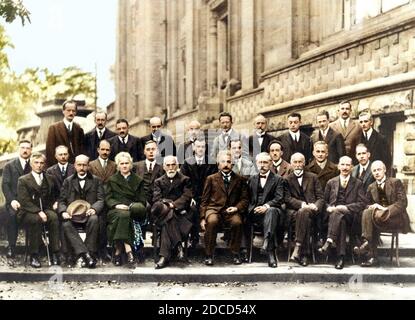 Fifth solvay conference hi res stock photography and images Alamy