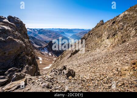 Cable Cars from the Karlesjochbahn in the Kaunertal bring tourists to a observation deck on 3,113m with a great view of mountains in three countries Stock Photo