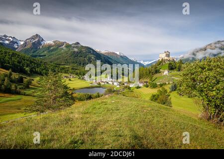 Mountains surrounding Tarasp castle, in the canton of Graubünden (Engadin) Switzerland. Tarasp is a village in Graubünden, Switzerland Stock Photo