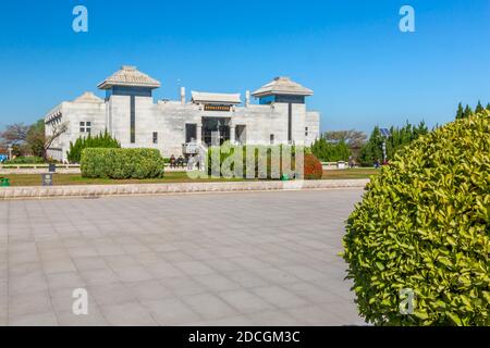 View of entrance to Terracotta Warriors Tomb Museum, Xi'an, Shaanxi Province, People's Republic of China, Asia Stock Photo