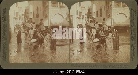 Picturesque natives of Egypt in the crooked streets of 'Cairo,' World's Fair, St. Louis., 1903, Exhibitions, Missouri, Saint-Louis Stock Photo