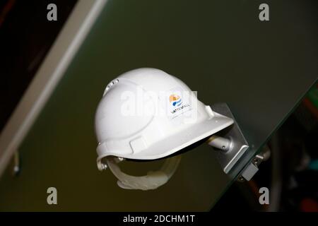 Symbolbild VATTENFALL  / Schutzhelm ,Die Vattenfall GmbH mit Sitz in Berlin ist eine einhundertprozentige Tochtergesellschaft des staatlichen schwedis Stock Photo