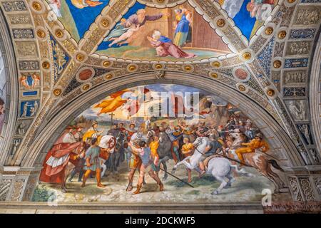 Encounter of Leo the Great with Attila fresco in Room of Heliodorus, Raphael Rooms, Vatican Museums, Rome, Italy Stock Photo