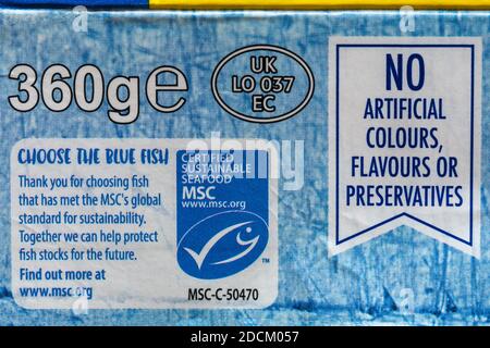 certified sustainable seafood MSC logo choose the blue fish information on pack of Captain Birds Eye 6 Chunky Fish Fingers, marine stewardship council Stock Photo