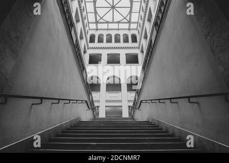 Historic Atrium in Peter Behrens Building Berlin, nice bright Atrium ...