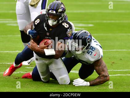 Tennessee Titans Harold Landry III tackles Baltimore Ravens