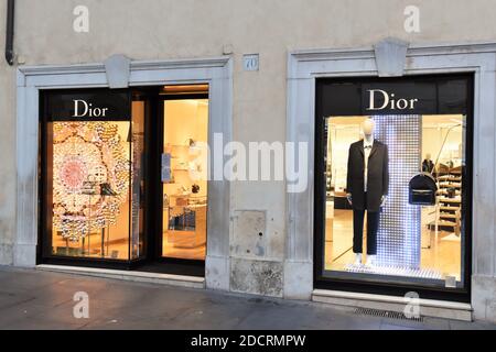 dior fashion boutique