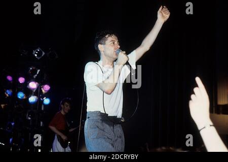 Jim Kerr from Simple Minds live at the Lyceum. London, 07.12.1982 | usage worldwide Stock Photo