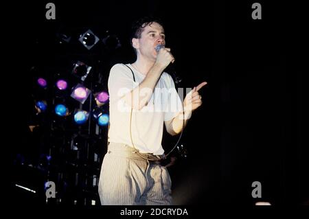 Jim Kerr from Simple Minds live at the Lyceum. London, 07.12.1982 | usage worldwide Stock Photo