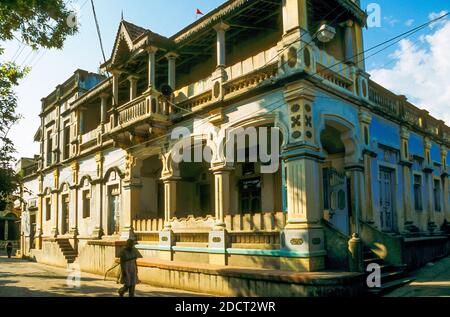 Portuguese colonial vernacular architecture in the centre of Paraty ...