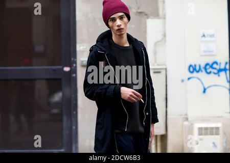 Street style, model after Lemaire Fall-Winter 2018-2019 Menswear show held at rue Beranger, in Paris, France, on January 17, 2018. Photo by Marie-Paola Bertrand-Hillion/ABACAPRESS.COM Stock Photo