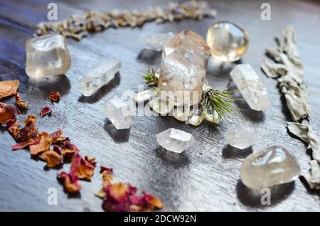 Meditation, reiki and crystal healing background. Healing crystals grid  Stock Photo - Alamy