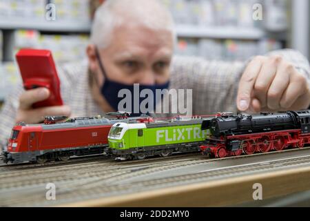 Nuremberg Germany 10th Nov Built Locomotives Are Displayed In A Showcase In The Model Railway Shop Eisenbahn Dorfler In Nuremberg S City Centre The Traditional Shop Which Celebrates Its 100th Anniversary This