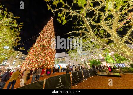 Los Angeles, DEC 12, 2015 -Christmas decoration at The Americana at Brand Stock Photo