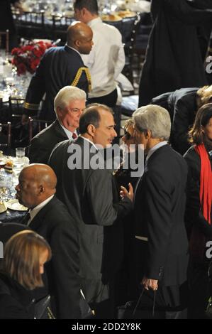Washington, DC - January 20, 2009 -- United States Senator Christopher Dodd, David Axelrod, and Teresa Heinz Kerry and John Kerry with the at the conclusion of the luncheon at Statuary Hall in the U.S. Capitol in Washington DC following Barack Obama's swearing in as the 44th President of the United States on January 20, 2009.Credit: Amanda Rivkin - Pool via CNP | usage worldwide Stock Photo