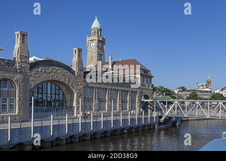 geography / travel, Germany, Hamburg, Hamburg Saint Pauli, St. Pauli-Landungsbruecken, Hamburg harbour, Additional-Rights-Clearance-Info-Not-Available Stock Photo