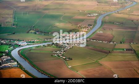 An aerial photograph of the villages of East and West Stockwith, divided by the river Trent, Northern England, UK Stock Photo