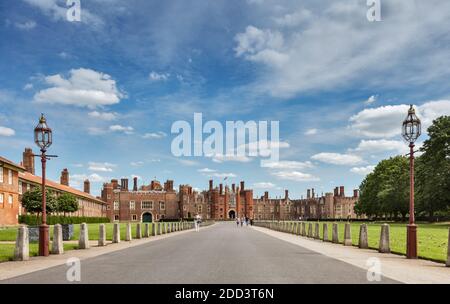 Long drive looking towards the West Front and the Tudor Great Gatehouse of Hampton Court Palace in London, UK Stock Photo