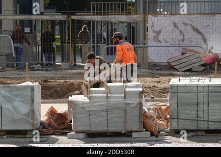 Road cerb (curbstone) replace in Moscow Russia Stock Photo