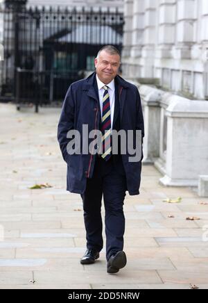 London, UK. 24th Nov, 2020. Deputy Chief Medical Officer, Jonathan Van-Tam, arrives at the Cabinet office. Credit: Mark Thomas/Alamy Live News Stock Photo