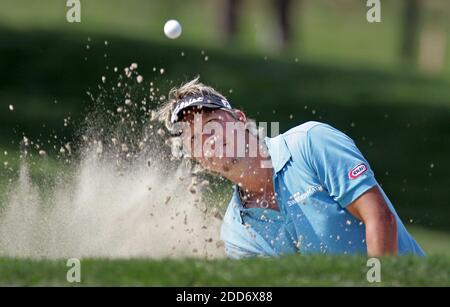 NO FILM, NO VIDEO, NO TV, NO DOCUMENTARY - Sweden's Fredrik Jacobson hits from the bunker on the 16th green during third round action of the Byron Nelson Championship Pro-Am in Irving, TX, USA, on April 28, 2007. Photo by Darrell Byers/Fort Worth Star-Telegram/MCT/Cameleon/ABACAPRESS.COM Stock Photo