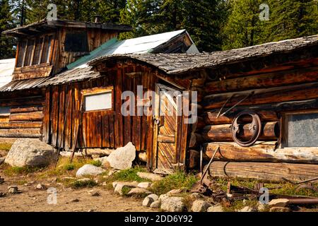 WA18496-00...WASHINGTON - Old buildings that were part of the Tungsten Mine in what is now the Pasayten Wilderness area in the Okanogan National Fores Stock Photo