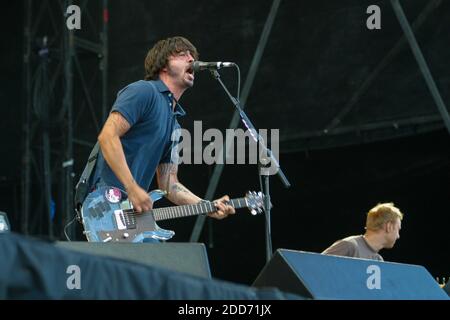 Foo Fighters performing at the V2003 Virgin Festival festival, Hylands Park, Chelmsford, Essex, England. Stock Photo
