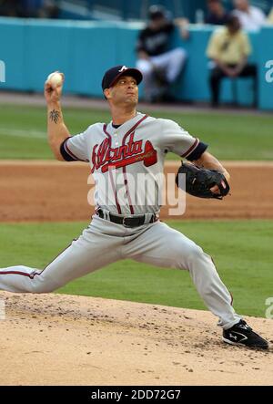 NO FILM, NO VIDEO, NO TV, NO DOCUMENTARY - Atlanta Braves starting pitcher Tim Hudson works during game action against the Florida Marlins at Dolphin Stadium in Miami, Florida, Saturday, June 30, 2007. Photo by Hector Gabino/El Nuevo Herald/MCT/ABACAPRESS.COM Stock Photo