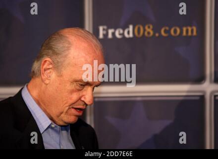 NO FILM, NO VIDEO, NO TV, NO DOCUMENTARY - Republican presidential candidate Fred Thompson speaks to crowd at Sticky Fingers in Columbia, South Carolina, USA on Tuesday, January 15, 2008. Photo by Lindsay Semple/The State/MCT/ABACAPRESS.COM Stock Photo