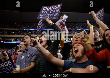 NO FILM, NO VIDEO, NO TV, NO DOCUMENTARY - The crowd cheers for Democratic presidential candidate Illinois Senator Barack Obama during an election night rally at the Xcel Energy Center in St. Paul, MN, USA on Tuesday, June 3, 2008. Photo by Zbigniew Bzdak/Chicago Tribune/MCT/ABACAPRESS.COM Stock Photo