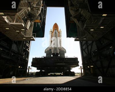 NO FILM, NO VIDEO, NO TV, NO DOCUMENTARY - Space shuttle Atlantis (STS-125) rolls from the Vehicle Assembly Building Thursday, September 4, 2008, headed to launch pad 39A at Cape Canaveral, FL, USA, Atlantis is targeted to lift off on October 8 on an 11-day mission to service the Hubble Space Telescope. Photo by Red Huber/Orlando Sentinel/MCT/ABACAPRESS.COM Stock Photo