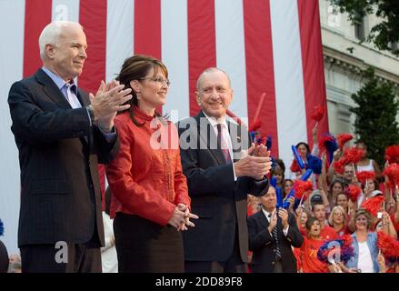 NO FILM, NO VIDEO, NO TV, NO DOCUMENTARY - Republican presidential candidate Arizona Senator John McCain (L) and Republican vice presidential candidate Alaska Governor Sarah Palin with Pennsylvania Republican Senator Arlen Specter (R) greet supporters during a campaign rally on the steps of the Chester County Courthouse, in Media, PA, USA on September 22, 2008. Photo by Jessica Griffin/Philadelphia Daily News/MCT/ABACAPRESS.COM Stock Photo