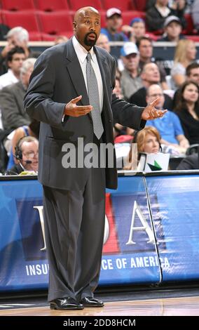 NO FILM, NO VIDEO, NO TV, NO DOCUMENTARY - Atlanta head coach Mike Woodson questions an officials call during the game against the Orlando Magic at Amway Arena in Orlando, FL, USA on January 9, 2009. The Magic defeated the Hawks, 121-87. Photo by Jacob Langston/Orlando Sentinel/MCT/Cameleon/ABACAPRESS.COM Stock Photo